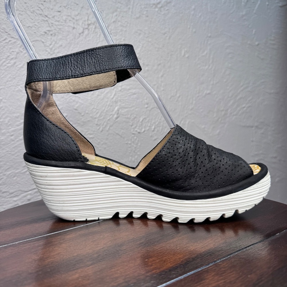 Fly London Yake Women's Size 38 (US sz 7) Perforated Leather Wedge Sandals Black - Picture 6 of 11